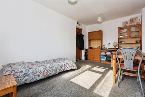 Studio for sale, Boar Hound Close, Birmingham