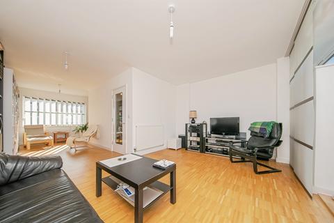 4 bedroom terraced house for sale, Cowper Crescent, Colchester
