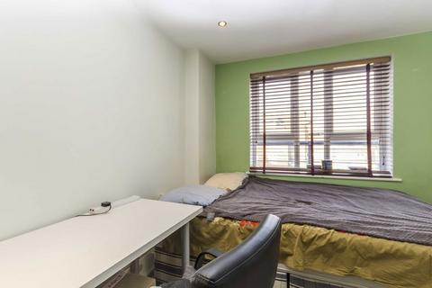 undefined, Royal Quarter, Kingston Upon Thames KT2