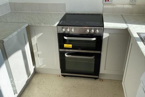 1 bedroom apartment to rent, Telegraph Place, London
