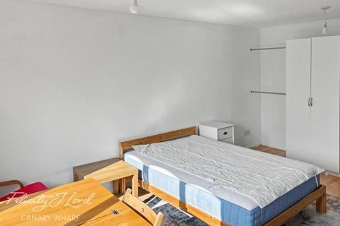 1 bedroom apartment to rent, Telegraph Place, London