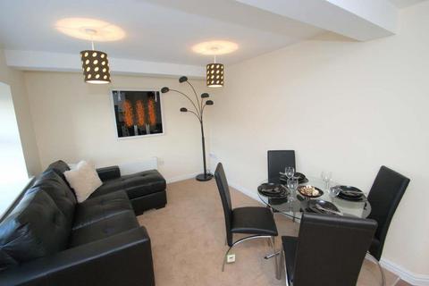 2 bedroom flat to rent, Teasel Row, Stanningley Road LS12