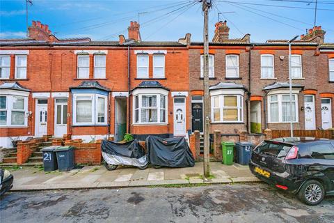 St. Saviours Crescent, Luton, Bedfordshire, LU1