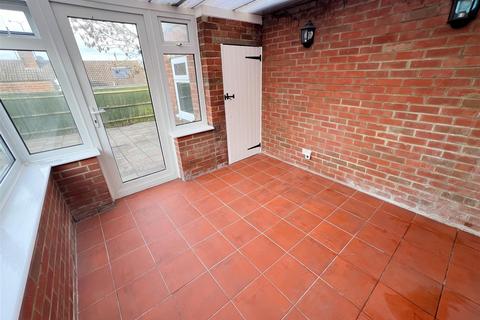 2 bedroom semi-detached bungalow to rent, Cranbrook, Kent
