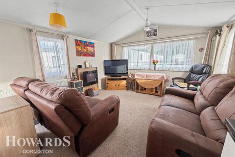 1 bedroom park home for sale, Foxburrow Hang, Fritton