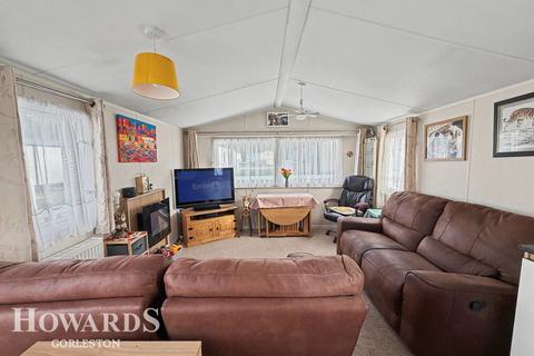 1 bedroom park home for sale, Foxburrow Hang, Fritton