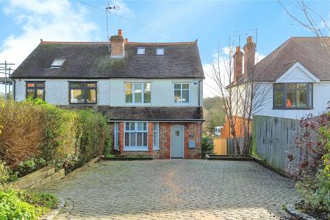 4 bedroom semi-detached house to rent, Henley Road, Reading RG4