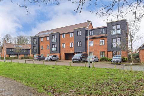 2 bedroom apartment for sale, Danes Close, West Malling ME19