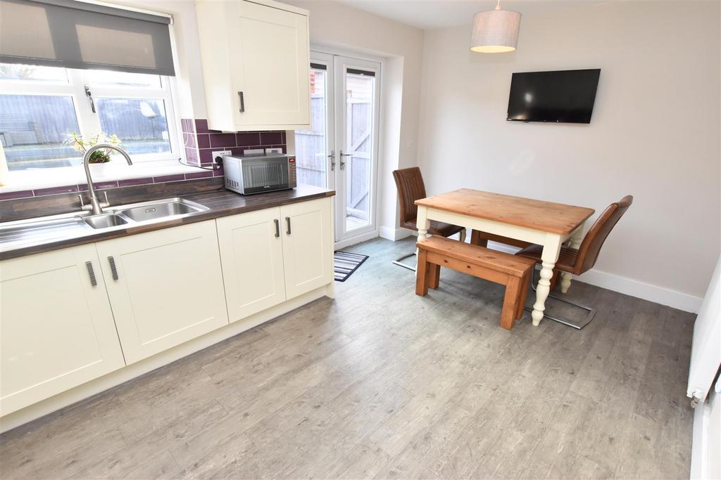 Kitchen diner