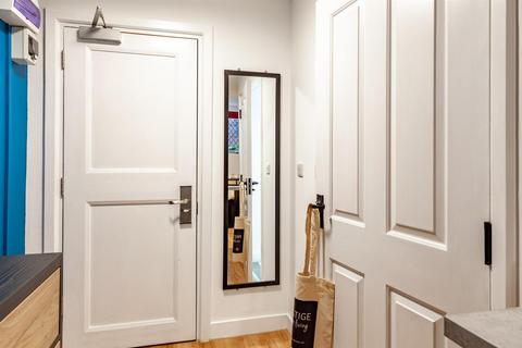 Studio to rent, Springfield Mount, Leeds LS2