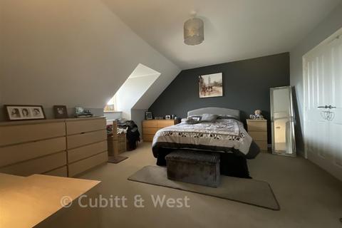 3 bedroom townhouse for sale, Meaden Way, Felpham, Bognor Regis, West Sussex