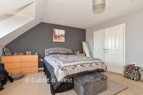 3 bedroom townhouse for sale, Meaden Way, Felpham, Bognor Regis, West Sussex