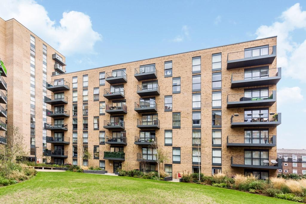 43 Curtis Court f...