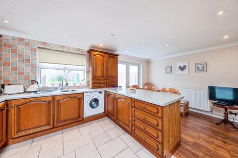 3 bedroom detached house for sale, Westbury Lane, Newport Pagnell
