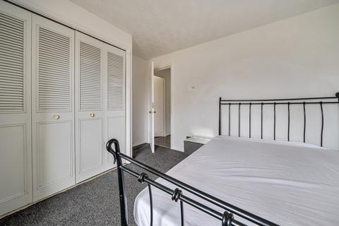 2 bedroom apartment for sale, Chigwell Lane, Loughton, Essex