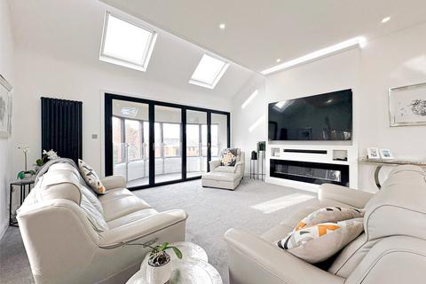 2 bedroom apartment to rent, Baskervyle Road, Heswall, Wirral, Merseyside, CH60