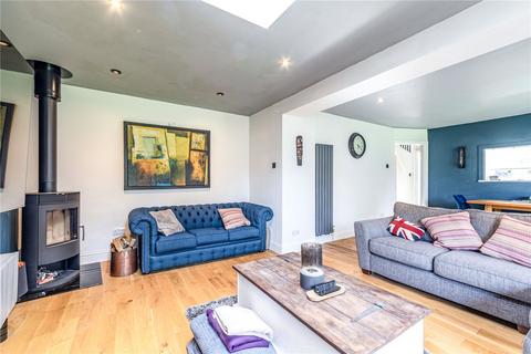undefined, Foxlake Road, Byfleet, West Byfleet, Surrey, KT14