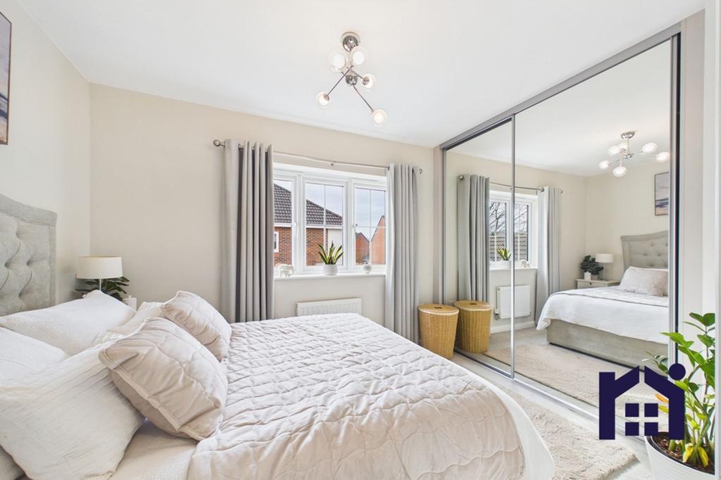 Principal bedroom