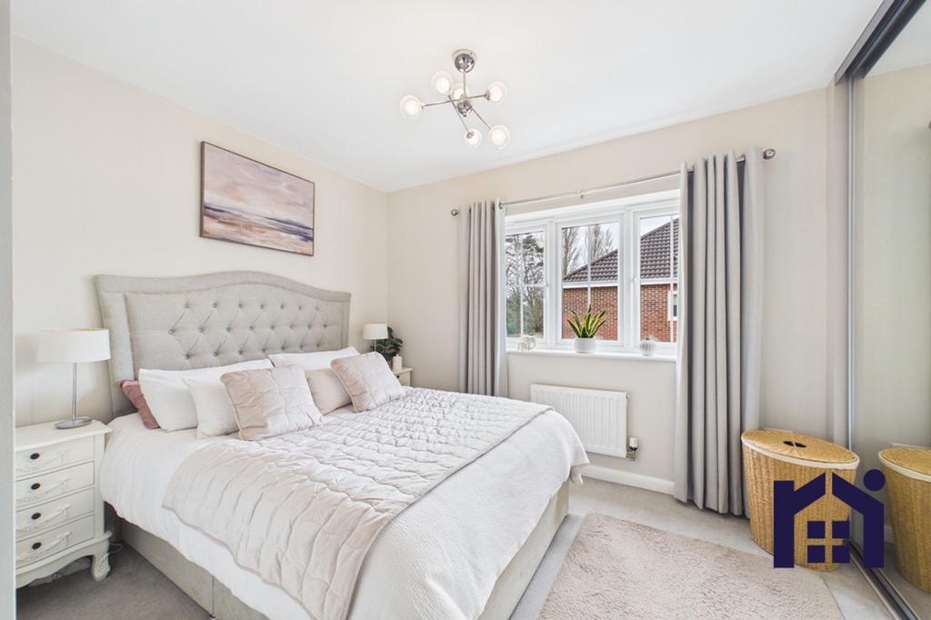Principal bedroom