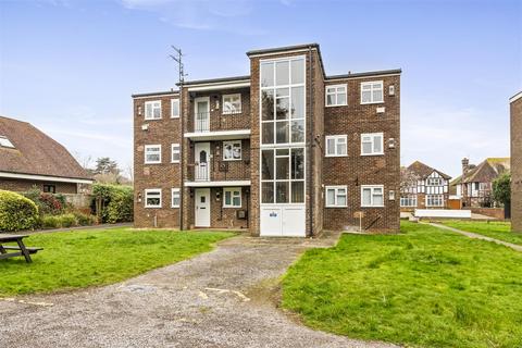 Wallace Avenue, Worthing