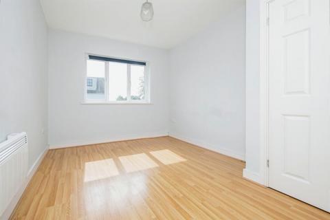3 bedroom duplex to rent, Ratcliffe Court, COLCHESTER