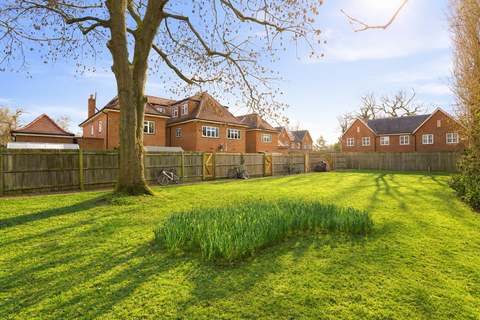 undefined, Green Oak House, London Colney AL2