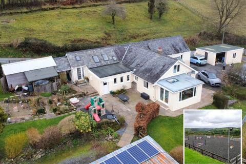 4 bedroom property with land for sale, Carmarthen SA33