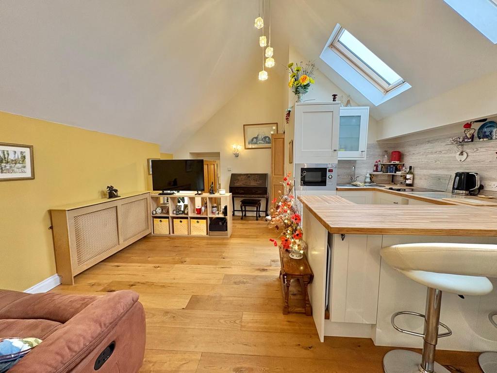 Kitchen / Living Room