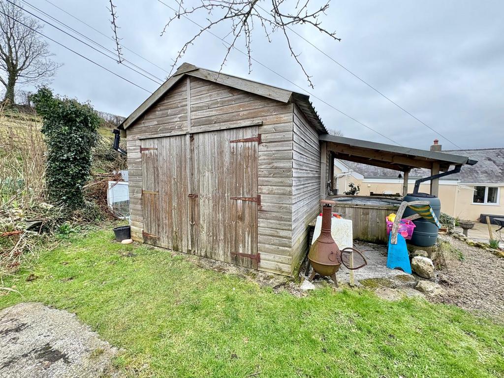 Log Shed
