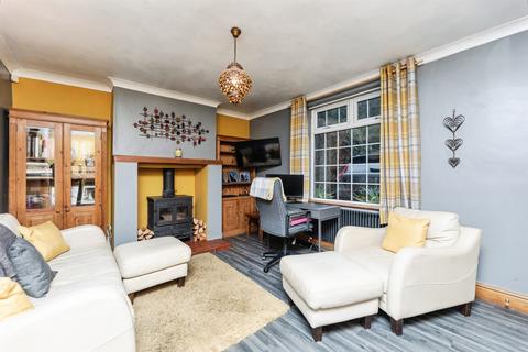 4 bedroom semi-detached house for sale, Barnsley Road, Hemsworth, Pontefract