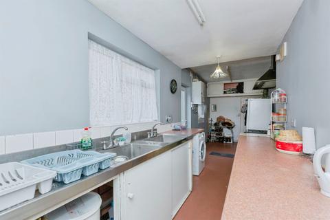 3 bedroom terraced house for sale, Lyme Road, Leicester