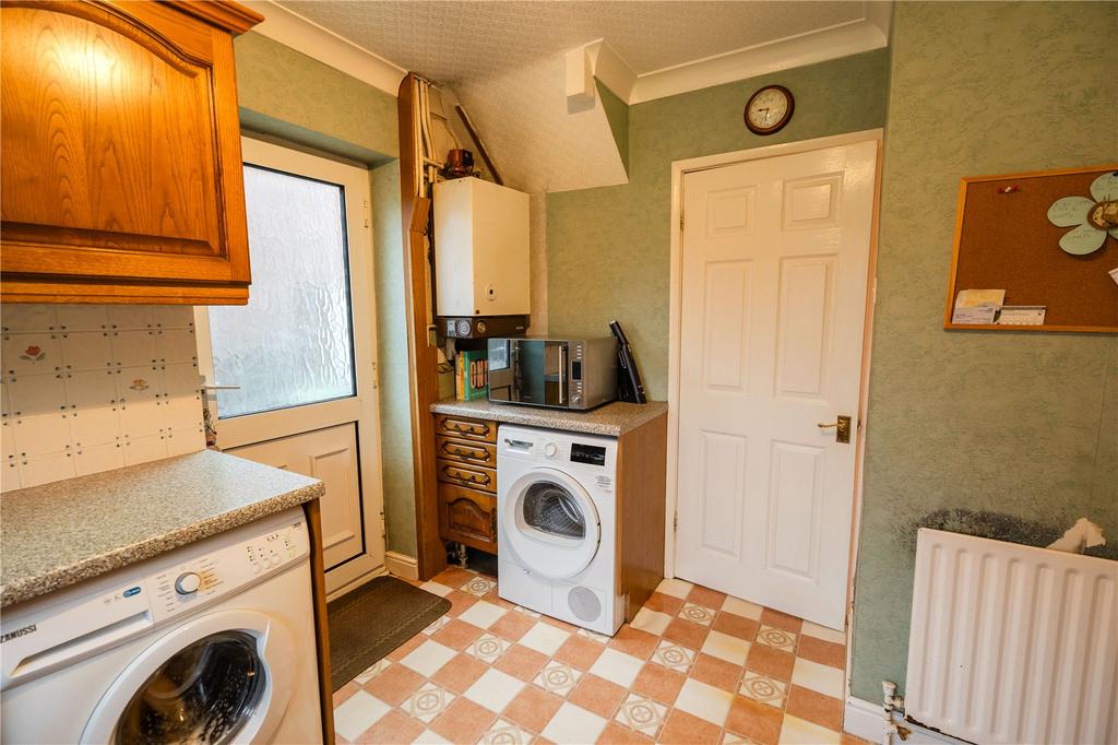 Kitchen (2)