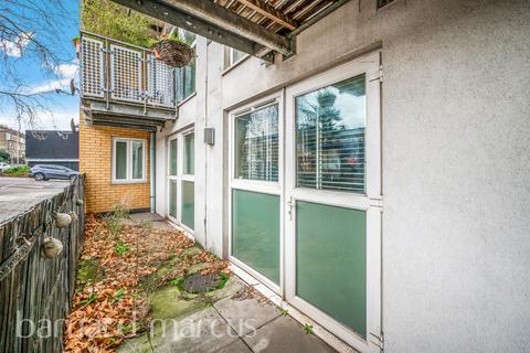2 bedroom apartment for sale, Wandsworth Road, London