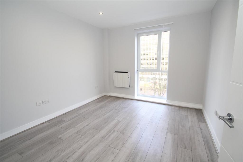 Master Bedroom.JPG