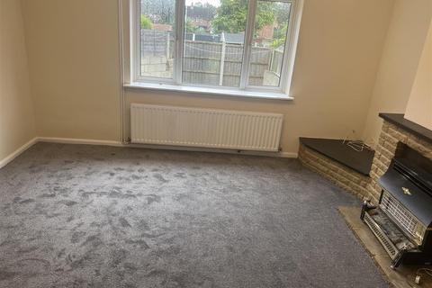 3 bedroom semi-detached house to rent, Waverley Road, Bloxwich