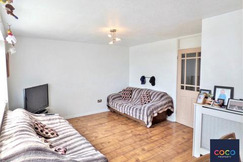 3 bedroom semi-detached house to rent, Portland, Dorset DT5