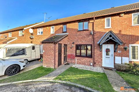 3 bedroom terraced house to rent, Campbell Drive, Gunthorpe, Peterborough, PE4