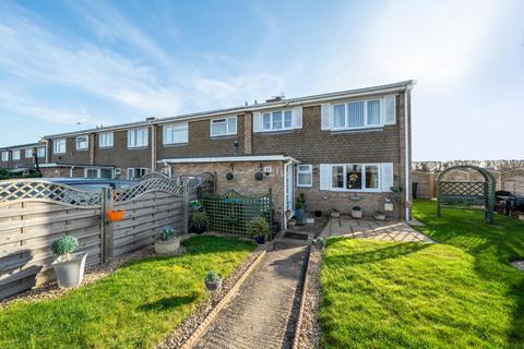undefined, Queens Crescent,  Clanfield,  Bampton,  Oxfordshire,  OX18