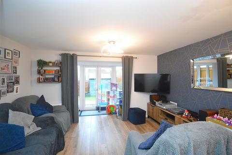 undefined, Saxon Close, Newport