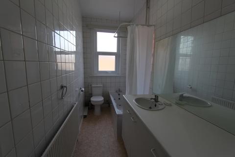 undefined, Barking Road, East Ham, E6