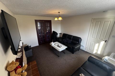 3 bedroom house to rent, Hobkirk Drive, Sinfin, DE24