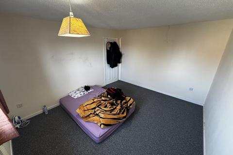 3 bedroom house to rent, Hobkirk Drive, Sinfin, DE24