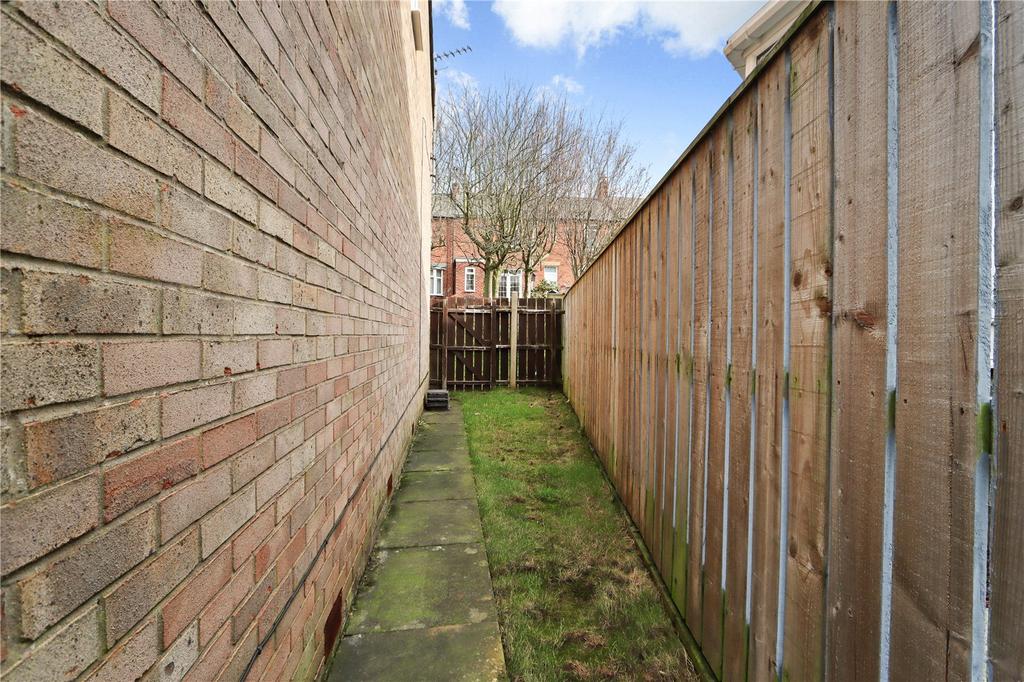 Side Garden/Path