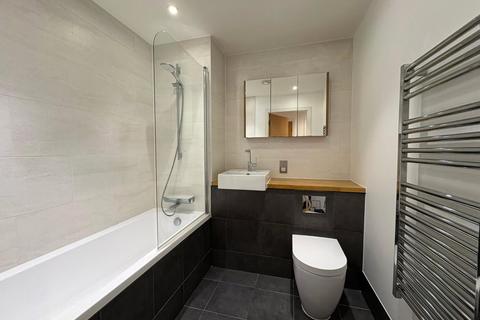 1 bedroom apartment to rent, Vimto Gardens, Chapel Street, Salford, M3