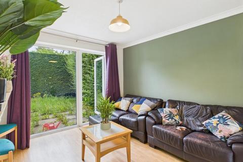 6 bedroom detached house to rent, Braithwait Close, NORWICH