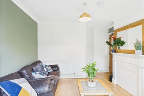 6 bedroom detached house to rent, Braithwait Close, NORWICH