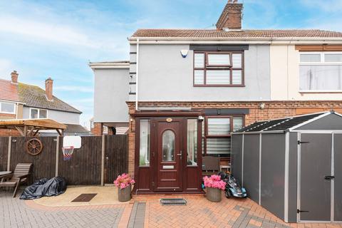 3 bedroom end of terrace house for sale, Sturdee Avenue, Great Yarmouth