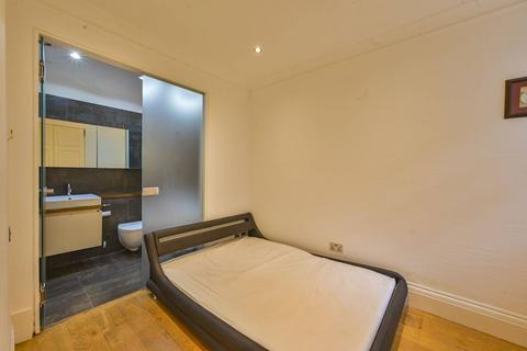1 bedroom flat to rent, Gledhow Gardens, South Kensington, London, SW5