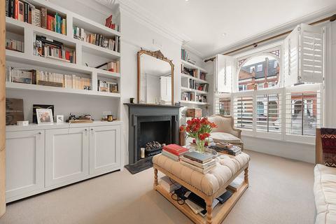 2 bedroom flat for sale, Bovingdon Road, Fulham, London, SW6