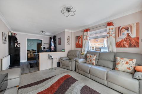 undefined, Headley Road, Woodley, Reading